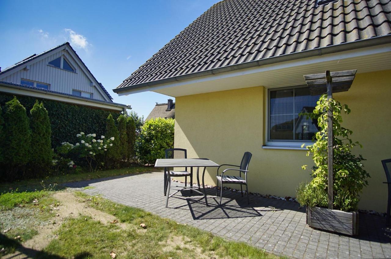 Nah Am Meer, Ruhige Lage, Gratis Nutzung Vom Ahoi Erlebnisbad Und Sauna In Sellin - Haus Inselblick Fewo 02 Goehren (Ruegen) Exterior foto