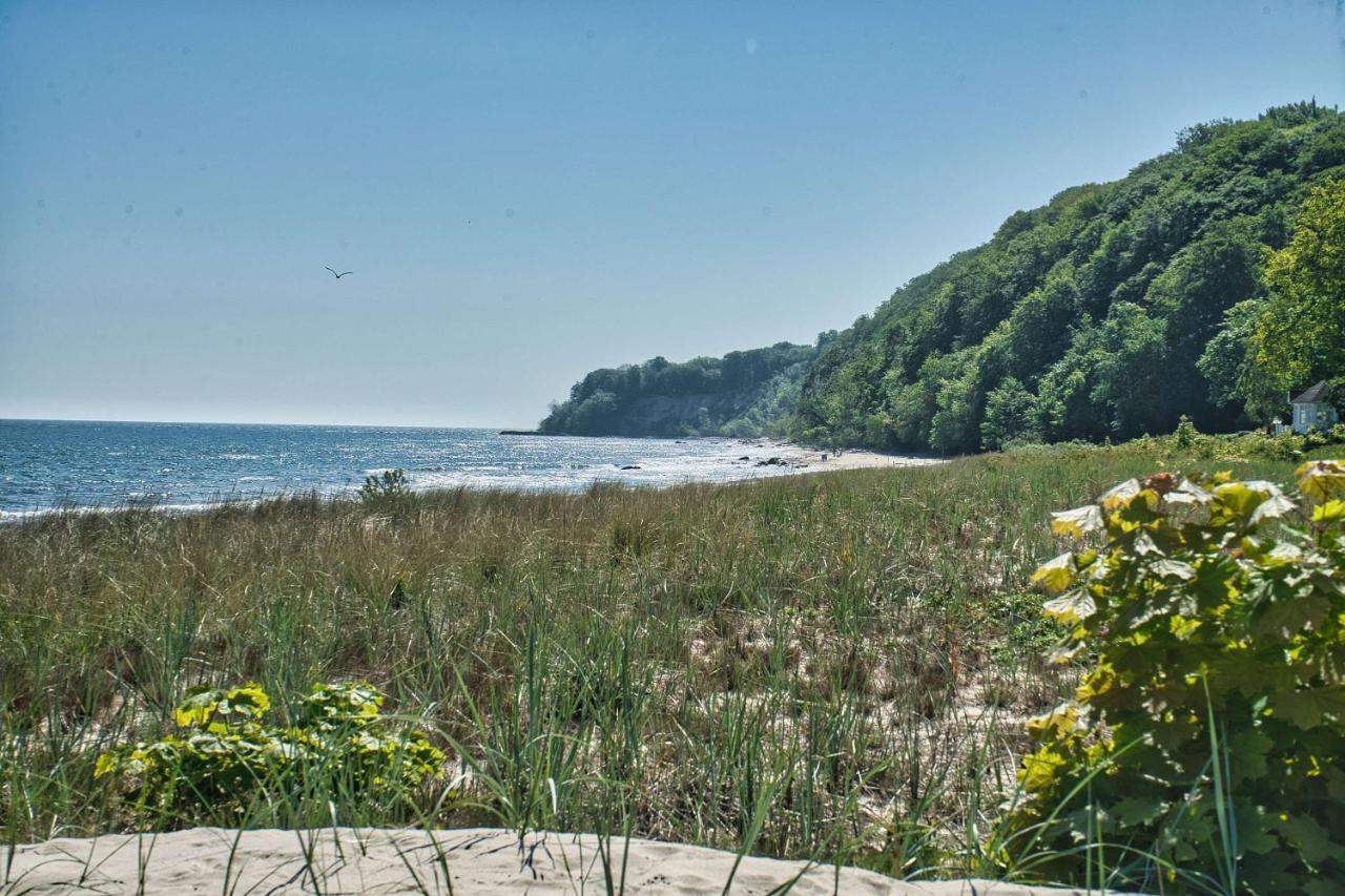 Nah Am Meer, Ruhige Lage, Gratis Nutzung Vom Ahoi Erlebnisbad Und Sauna In Sellin - Haus Inselblick Fewo 02 Goehren (Ruegen) Exterior foto